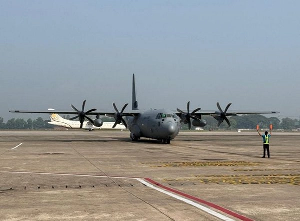 World News | India's Launches 'Operation Brahma' for Myanmar, First Tranche of Relief Material Reaches Yangon