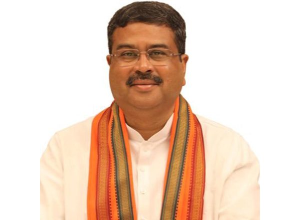 India News | Union Minister Dharmendra Pradhan Shares Heartfelt Note on Demise of Father; Says End of an Era of Love, Affection, Compassion