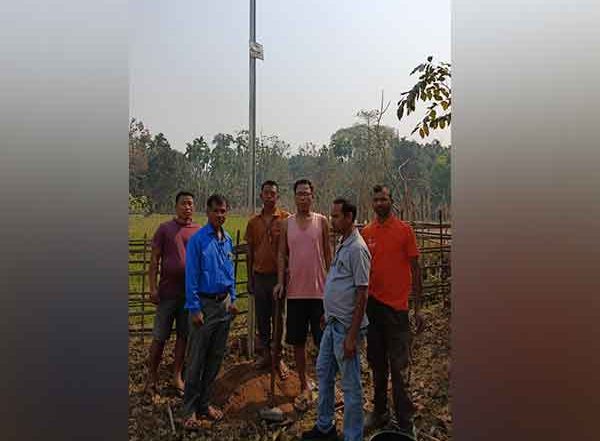 India News | Aaranyak Installs Solar Street Lights in 16 Human-Elephant Conflict Hit Villages in Assam, Meghalaya