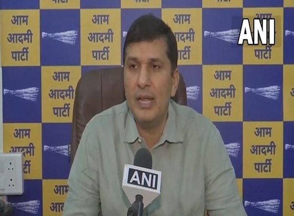 India News | Saurabh Bharadwaj Takes a Jibe: Where Does BJP Get Money for Advertisement?