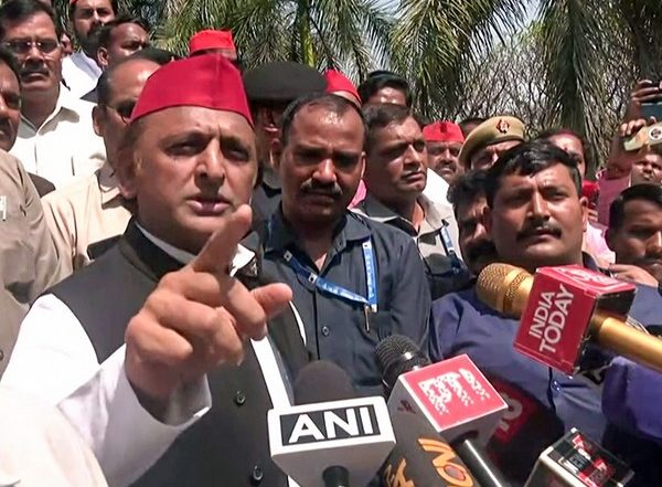 India News | 'Person Becomes Yogi Not by His Clothes but by His Thoughts and Work,' Says SP Chief Yadav