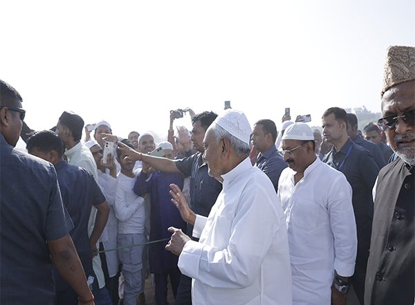 India News | Bihar CM Nitish Kumar Extends Greetings on Eid-ul-Fitr