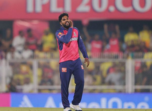 Sports News | IPL 2025:  Wanindu Hasaranga Enters Rare Club After Sizzling Four-wicket Haul Against CSK