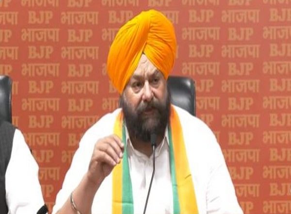 India News | BJP's Tarvinder Marwah Urges Delhi CM to Implement Name Display for Shopkeepers During Navratri, Eid