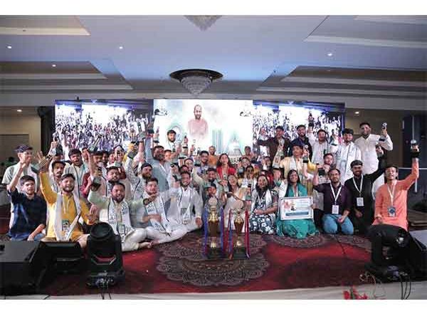 Business News | Jain Icon Award - 2025 Held in Indore Under the Blessings of Shrut Samvegi Mahashraman Adityasagar Ji Maharaj