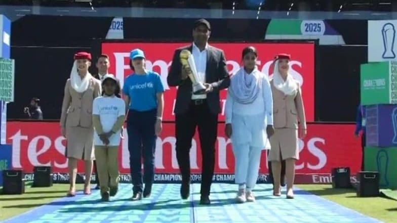 Arshad Nadeem, Pakistan's Olympic Gold Medal Winning Javelin Thrower, Brings Out ICC Champions Trophy at Lahore's Gaddafi Stadium Ahead of NZ vs SA Semi-Final Clash (See Pic)