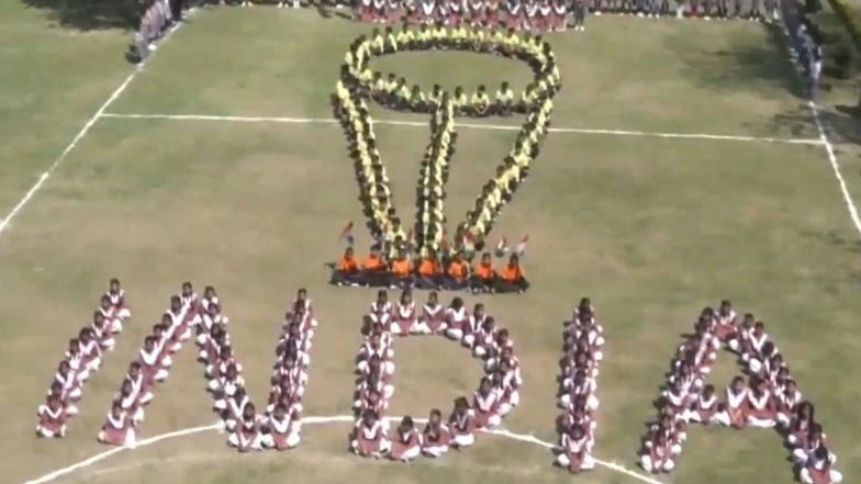 India vs New Zealand ICC Champions Trophy 2025 Final: School Children in Uttar Pradesh's Varanasi Form Human Chain To Showcase 'Champions Trophy' While Cheering for Indian Cricket Team (Watch Video)