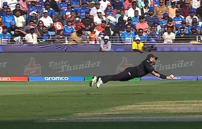 Kane Williamson Takes One-Handed 슬롯사이트Stunner슬롯사이트 Dismisses All-Rounder Ravindra Jadeja During IND vs NZ ICC Champions Trophy 2025 Match (Watch Video)