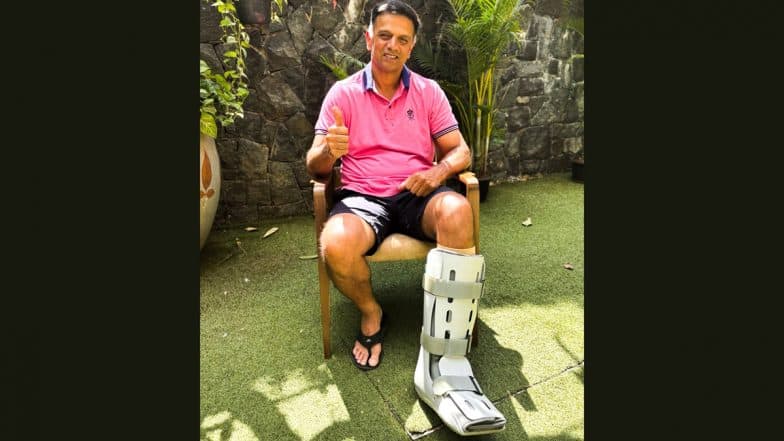 IPL 2025: Injured Head Coach Rahul Dravid Attends Rajasthan Royals’ Pre-Season Camp on Crutches (Watch Video)