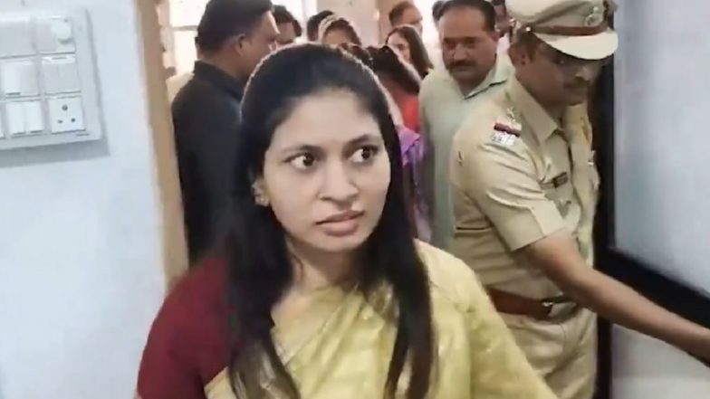 Raksha Khadse's Daughter, Friends Harassed in Jalgaon; 7 Named in FIR, 1 Arrested