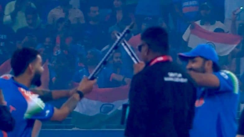 Rohit Sharma, Virat Kohli Play Dandiya With Stumps After India's ICC Champions Trophy 2025 Title Win (Watch Videos)