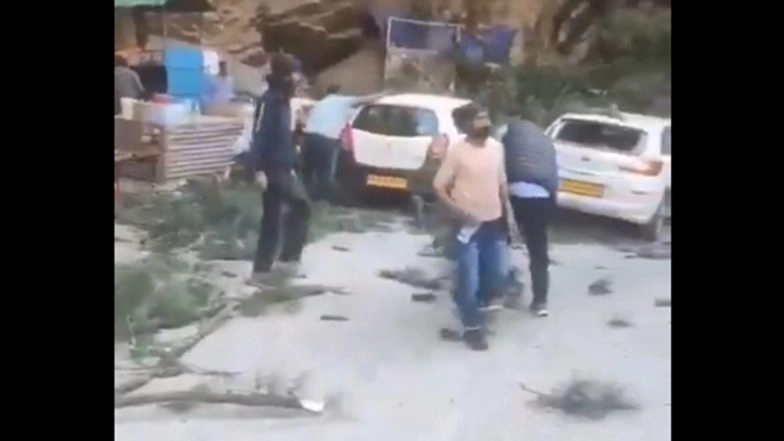 Six Killed as Tree Falls on Vehicles After Landslide Near Manikaran Gurudrawa