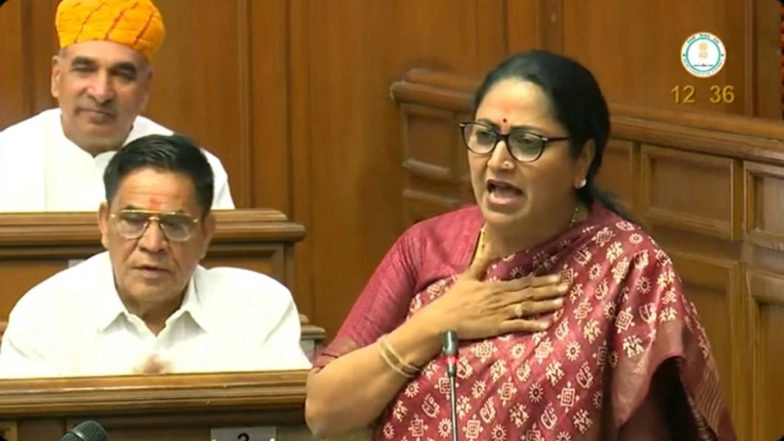 Delhi Budget 2025: INR 5,100 Crore Allocated for Mahila Samridhi Yojana, Women To Get INR 2,500 Monthly Aid, Announces CM Rekha Gupta (Watch Video)