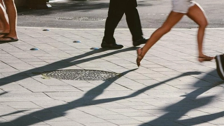 Zero Shadow Day 2025 Date and Time in Bengaluru: Why There&rsquo;s No Shadow Around Noon? How Often Does It Occur? Key Details About ZSD Explained