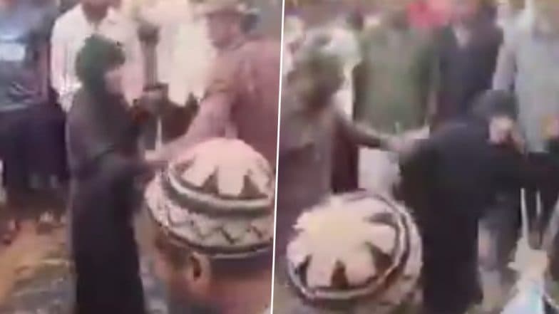 Karnataka Mosque Assault: Woman Brutally Thrashed by Mob in Davanagere After Husband Complains Against Her at Mosque, 6 Arrested After Disturbing Video Goes Viral