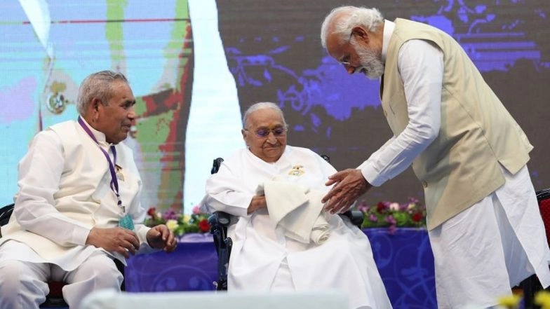 Dadi Ratanmohini Dies: PM Narendra Modi Expresses Grief Over Demise of Brahma Kumaris Centenarian Chief, Says ‘She Will Be Remembered as a Beacon of Light, Wisdom and Compassion’