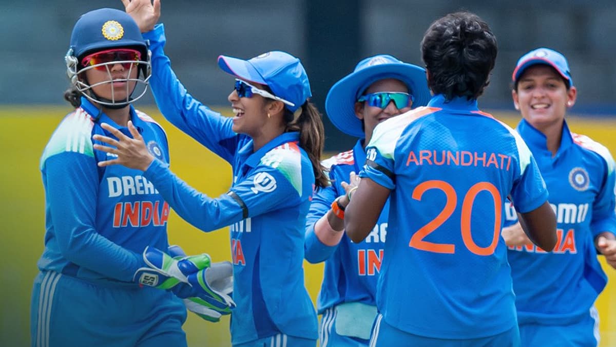 India Women Beat South Africa Women By 15 Runs in Women's Tri-Nation Series 2025 2nd ODI; Sneh Rana's Five-Wicket Haul Helps Harmanpreet Kaur and Co Continue Winning Start