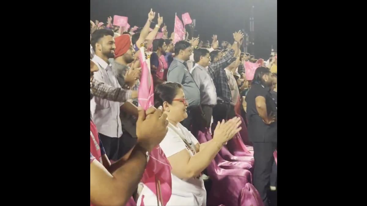 Riyan Parag's Mother Spotted Cheering For Vaibhav Suryavanshi As 14-Year-Old Creates History By Scoring Century During RR vs GT IPL 2025 Match (Watch Video)