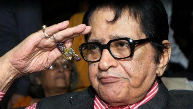 RIP Manoj Kumar: From &lsquo;Mere Desh Ki Dharti&rsquo; to &lsquo;O Mera Rang De Basanti Chola&rsquo; &ndash; 5 Iconic Patriotic Tracks of Bollywood&rsquo;s &lsquo;Bharat Kumar&rsquo;!