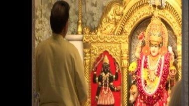 India News | Delhi: Morning Aarti Held at Jhandewalan Temple on Third Day of Chaitra Navratri