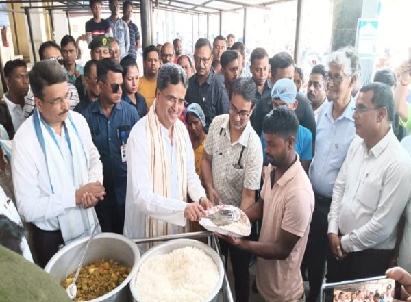 India News | Tripura CM Launches Midday Meals for Patients, Their Families at Rs 10 at AGMC, GBP