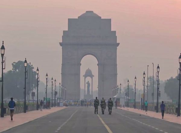 India News | Delhi: CAG Submits Performance Audit Report on Prevention & Mitigation of Vehicular Air Pollution