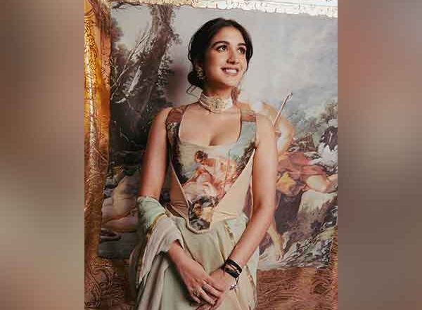 Entertainment News | Radhika Merchant Exudes Grace in Archival Vivienne Westwood Corset and Custom Chanderi Saree