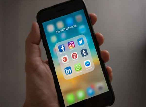 Business News | Digital Media Surpassed TV with 32% of Media Revenue: Report