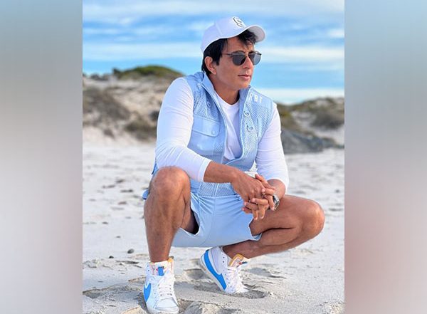 Entertainment News | Sonu Sood Thanks Readers as His Book Reaches Thousands of Schools