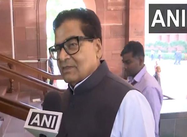 India News | Government Intends to Give Land to Industrialists: SP's Ram Gopal Yadav Opposes Waqf Bill