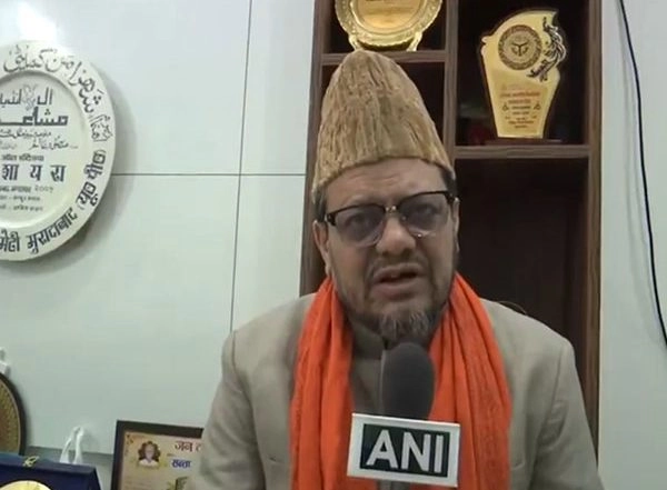 India News | President of Indian Sufi Foundation Welcomes Waqf Bill, Appeals to Muslims to Read It