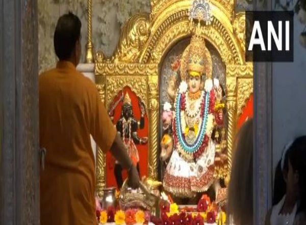 India News | Morning Aarti Held at Jhandewalan Temple on Seventh Day of Chaitra Navratri