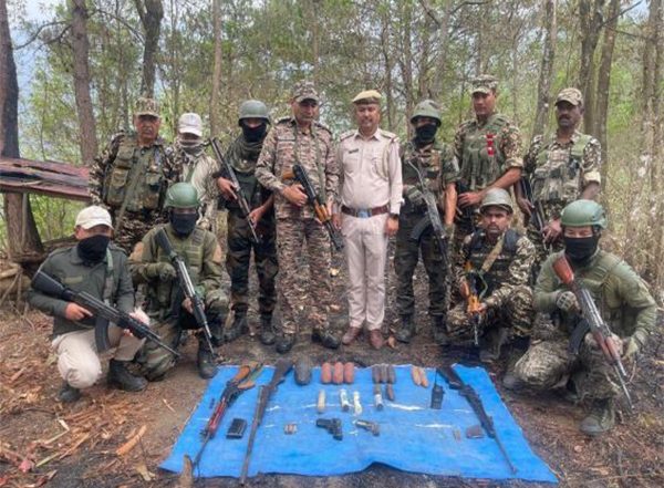 India News | Manipur: Security Forces Arrest Insurgents, Recover Large Cache of Weapons During Search Operation