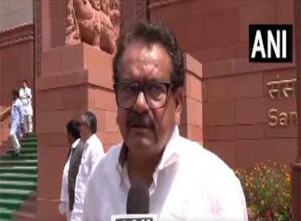 India News | Congress Only Wants to 'complicate' Matters: Union Minister SP Singh Baghel