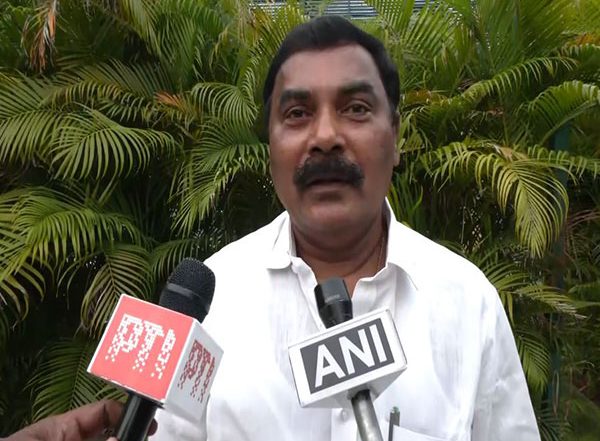 India News | YSRCP Slams TDP for Supporting Waqf Bill, Calls It 'betrayal of Minorities'