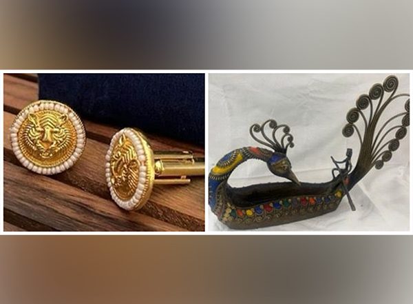 World News | PM Modi Gifts Brass Dokra Peacock Themed Boat to Thai PM, Silver-gold Cufflinks to Spouse of Thai PM