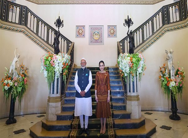 World News | PM Modi, Thailand PM Shinawatra Agree to Strengthen Existing Mechanisms of Defence Cooperation