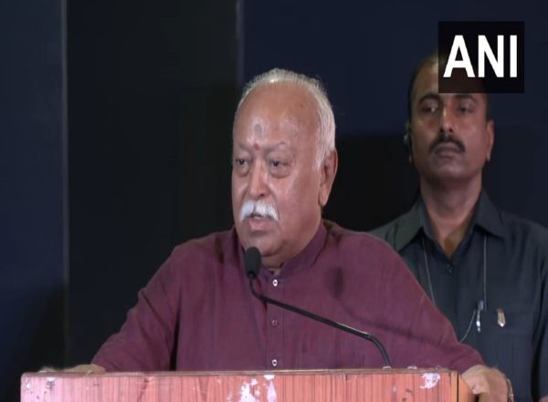 India News | RSS Chief Mohan Bhagwat in Varanasi as Sangh Observes Centenary Year