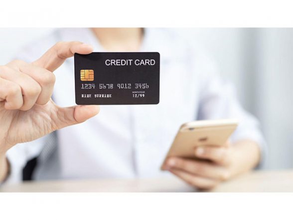 Credit Card Spending Hits 7-Month Low, Average Spend per Card Down to INR 15,295: Report