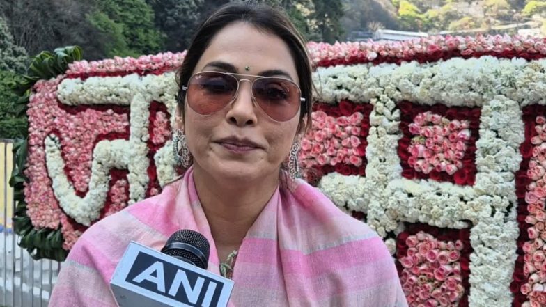 Entertainment News | Isha Koppikar Visits Mata Vaishno Devi Temple to Offer Prayers on Ram Navmi