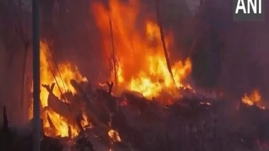 India News | Fire Breaks out at Park in Delhi's Geeta Colony, No Casualties Reported