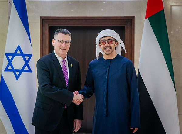 World News | Abdullah Bin Zayed, Israeli Foreign Minister Discuss Latest Regional Developments