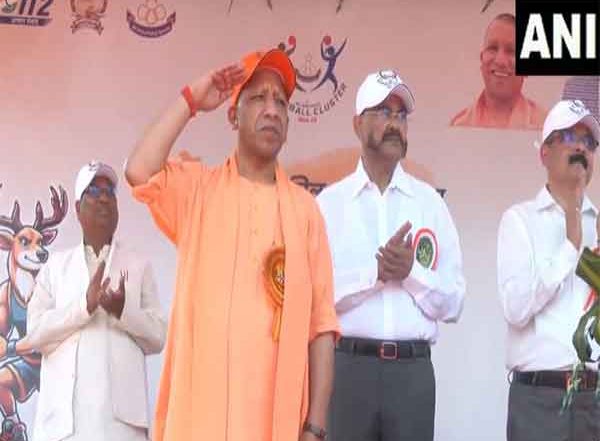 India News | UP CM Yogi Adityanath Inaugurates All India Police Handball Cluster, Highlights Sports' Significance for Healthy Lifestyle