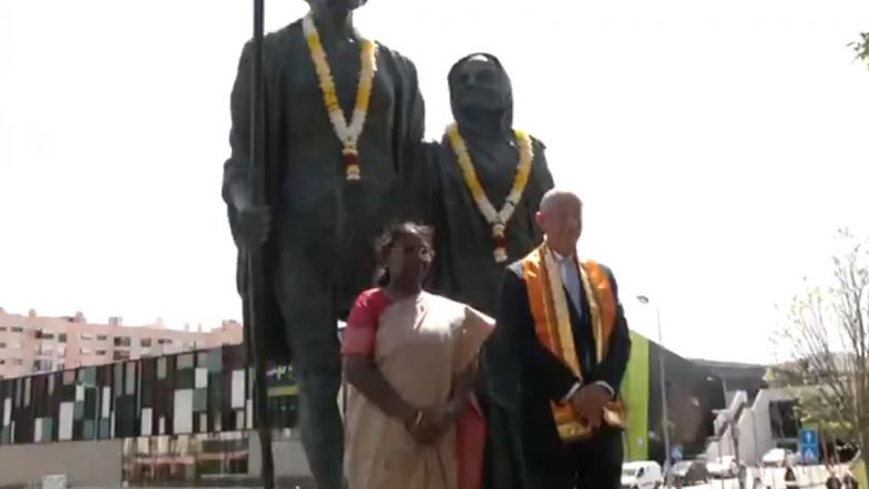World News | President Droupadi Murmu Pays Floral Tribute to Mahatma Gandhi Statue in Lisbon
