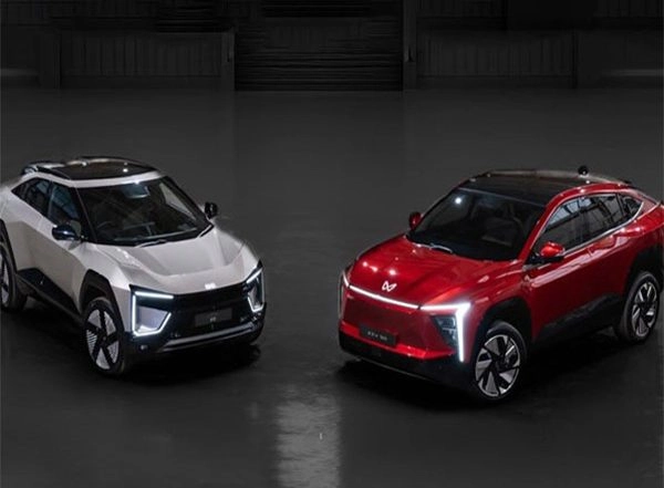 Auto News | Mahindra Delivers 3,000 XEV 9e and BE 6 Across India