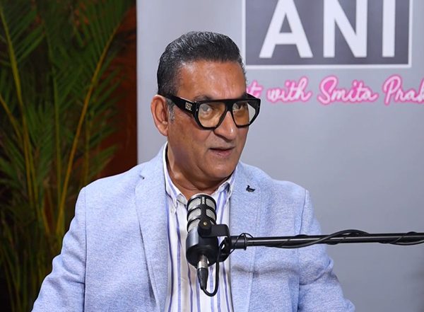 Entertainment News | Abhijeet Bhattacharya Shares Anecdote About Making of 'Tan Tana Tan Tan'  Song