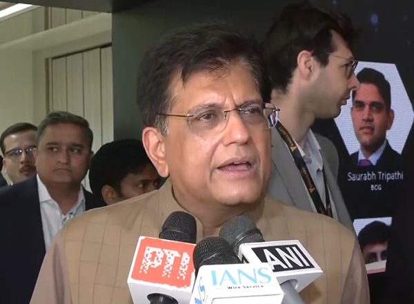 Business News | India Handling Reciprocal Tariffs Issue Wisely with Intent to Hike Trade with US by 2.5 Times: Piyush Goyal