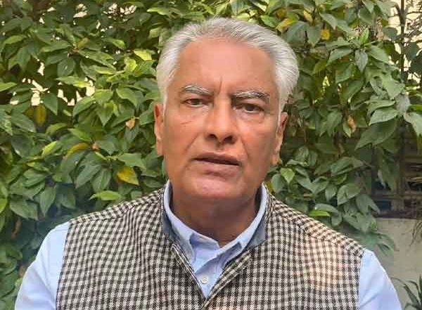 India News | Punjab BJP Chief Sunil Jakhar Alleges Misuse of Punjab Intelligence Wing, Writes Letter to Governor
