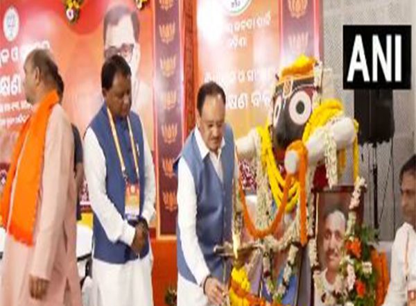 India News | Union Minister JP Nadda Inaugurates Three-day Training Camp for BJP MLAs and MPs in Puri with CM Mohan Manjhi