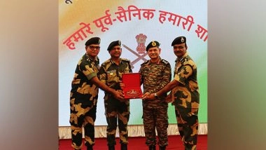 India News | COAS Gen Upendra Dwivedi Visits Forward Areas in Punjab, Interacts with BSF Officers